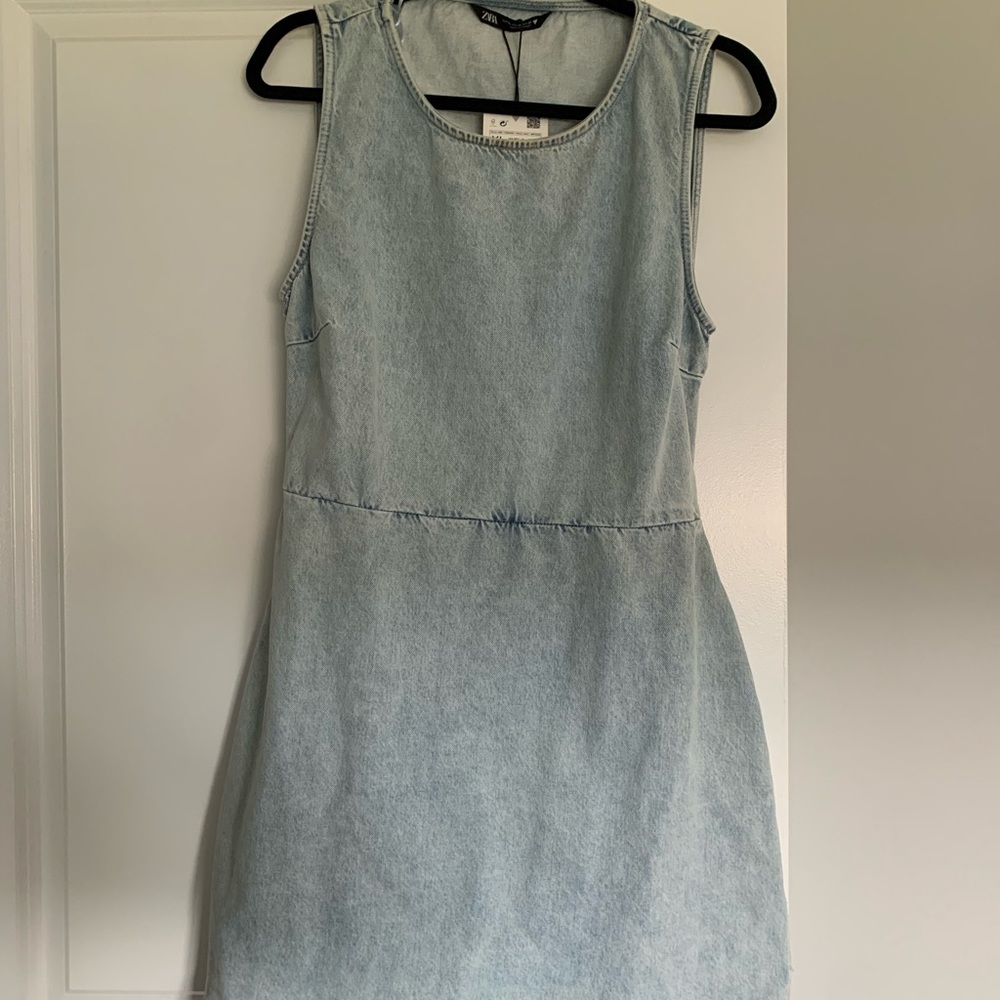 Zara denim dress never worn